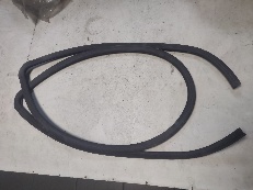 Уплотнитель дверного проема