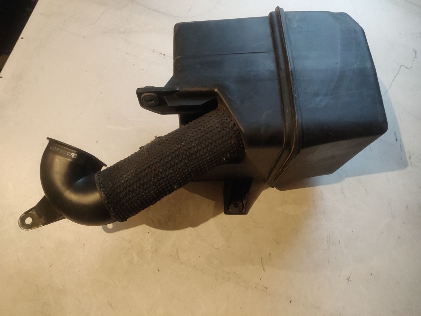 Бачок резонаторный воздушного фильтра на Chevrolet Lacetti