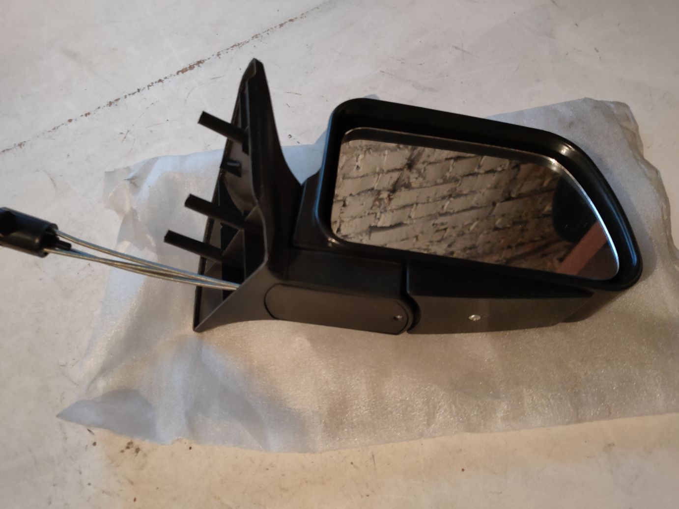 Зеркало заднего вида правое на ВАЗ 2107