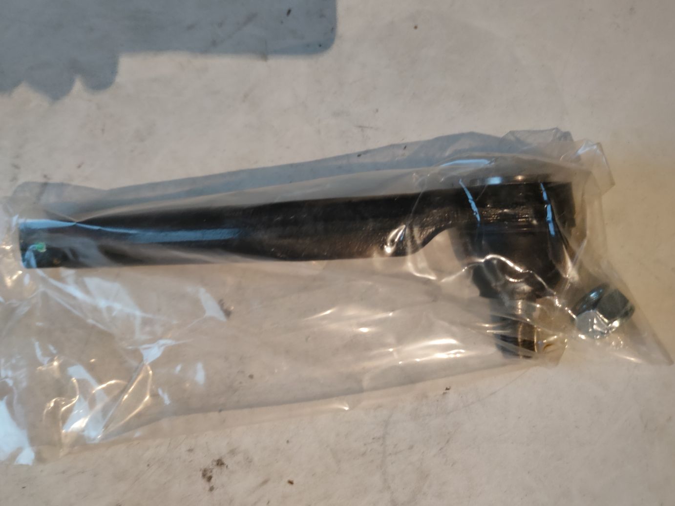 Наконечник рулевой тяги правый CTR на Chevrolet Aveo