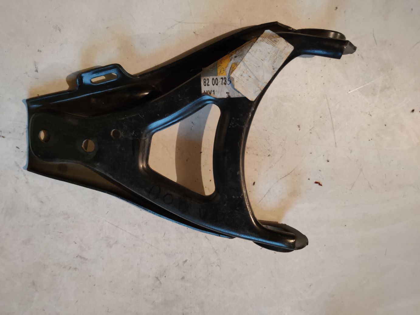 Рычаг передней подвески левый Renault Kangoo