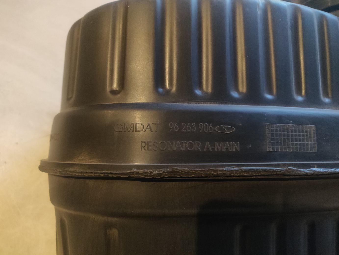 Резонатор воздушного фильтра GM на Chevrolet REZZO (U100)