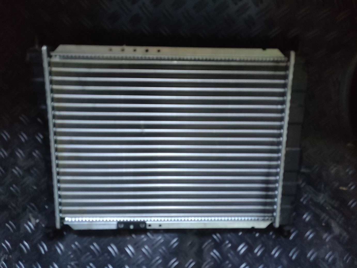 Радиатор охлаждения для а/м  Chevrolet AVEO (T200), Lanos