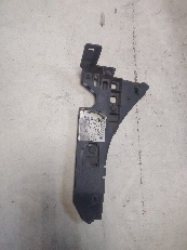 Рейка направляющая передней концевой панели к крылу, правая GM на OPEL SIGNUM, VECTRA-C