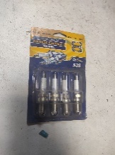 Свечи зажигания трехэлектродные Hola