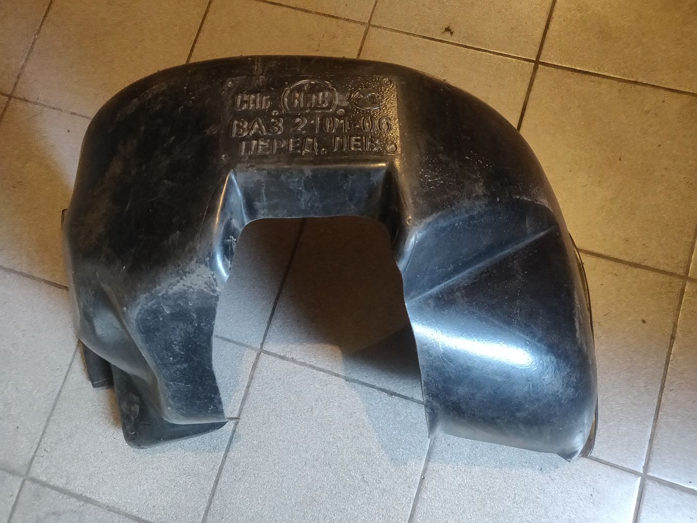 Подкрылок передний левый на ВАЗ 2101-06